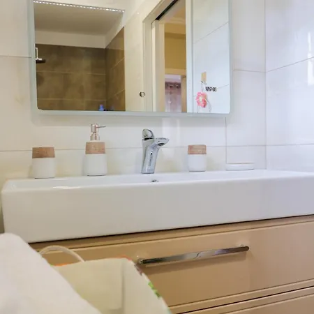 Alara Apartment Tirana Zewnętrze zdjęcie
